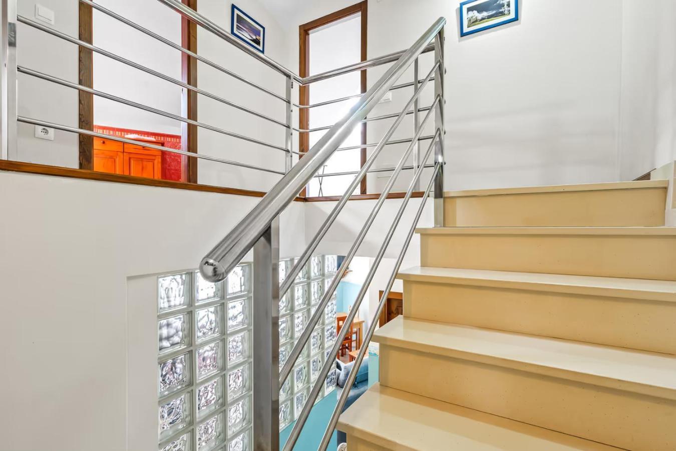 Apartamentos Turisticos As Cetareas Rinlo Bilik gambar