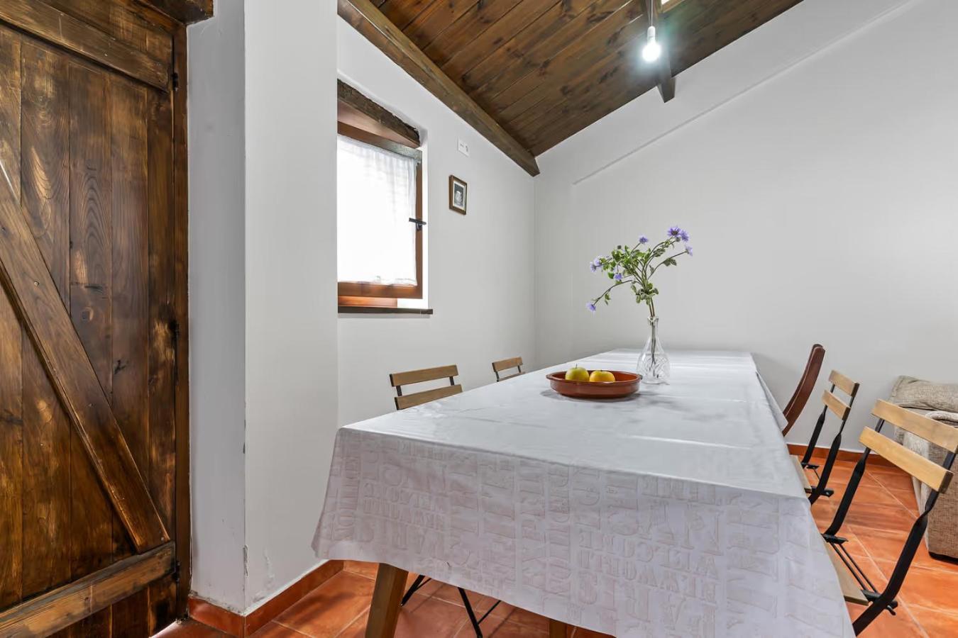 Apartamentos Turisticos As Cetareas Rinlo Luaran gambar
