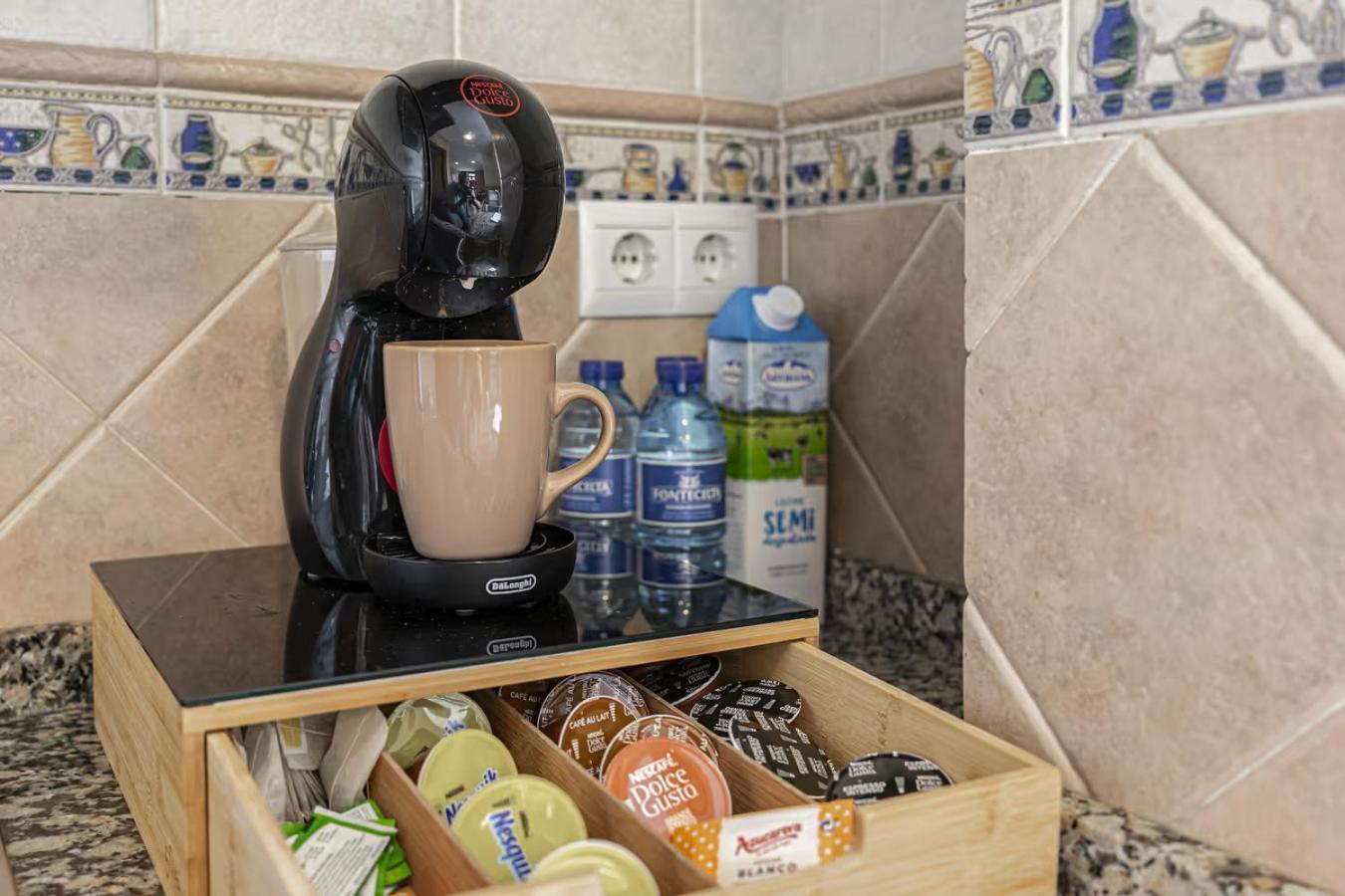 Apartamentos Turisticos As Cetareas Rinlo Bilik gambar