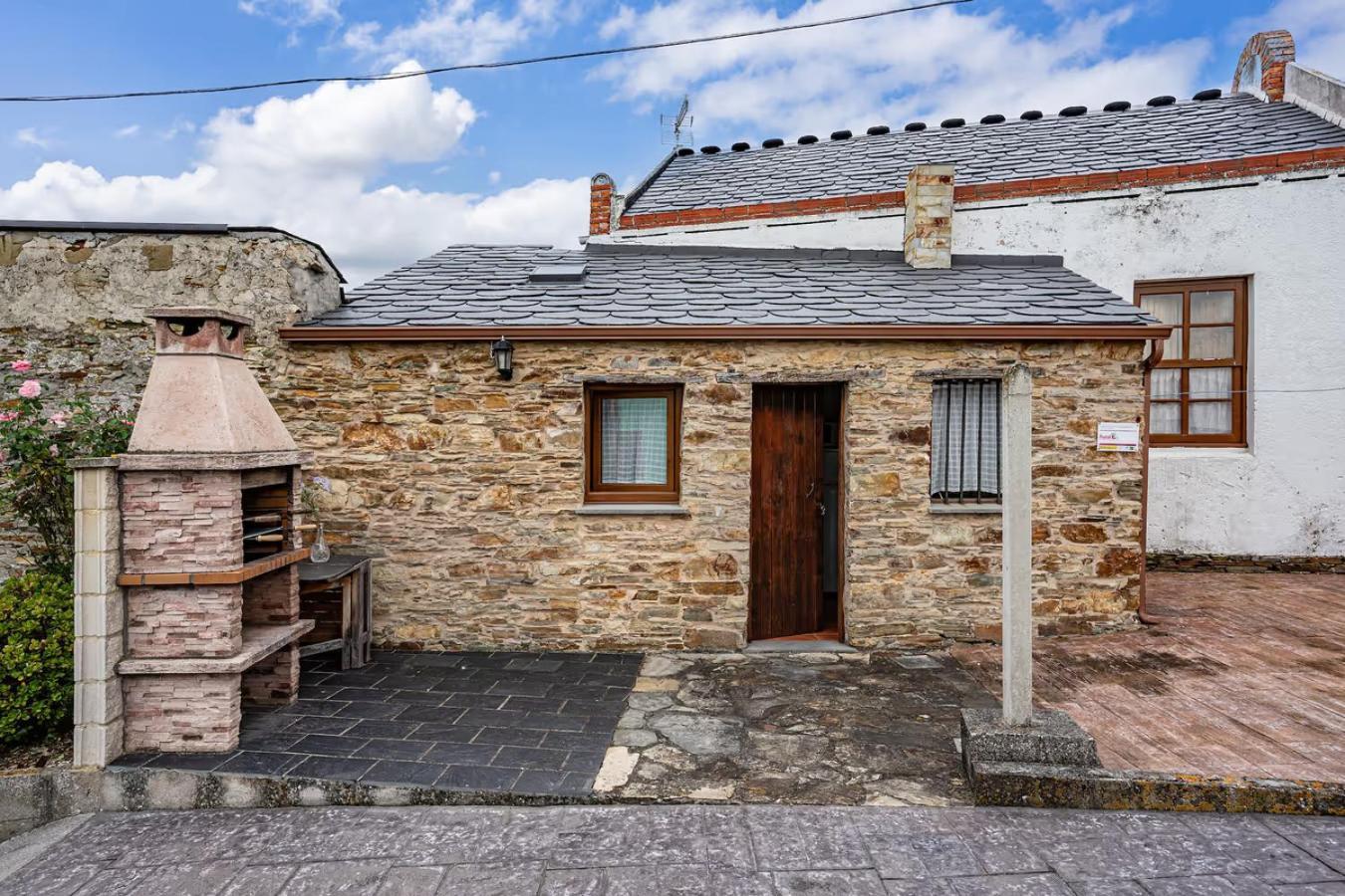 Apartamentos Turisticos As Cetareas Rinlo Luaran gambar